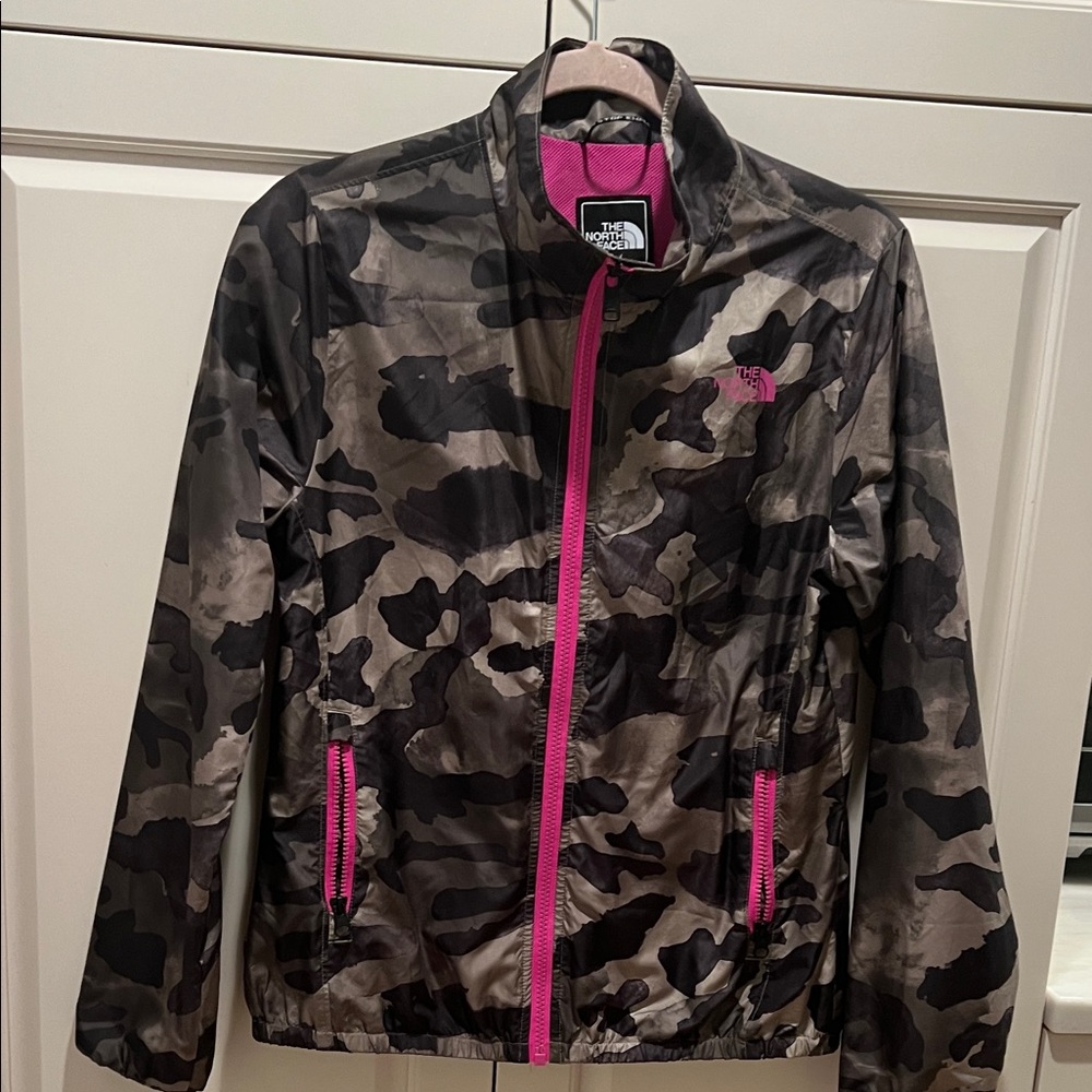 ☔️The North Face Camouflage Jacket with Pink Trim SP grey green and black
